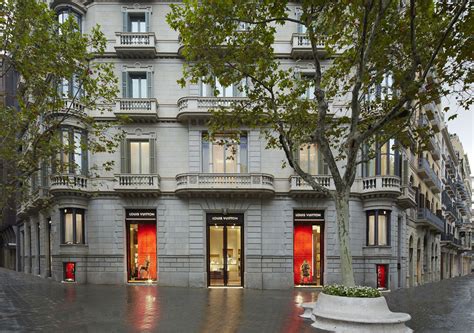 louis vuitton paseo de gracia|Louis Vuitton 2024.